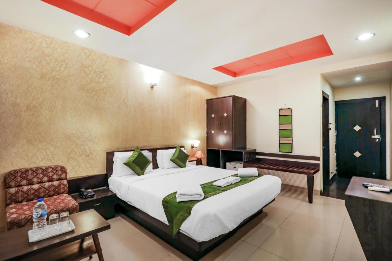 Treebo Trend Paradise, Indore Hotel Exterior photo