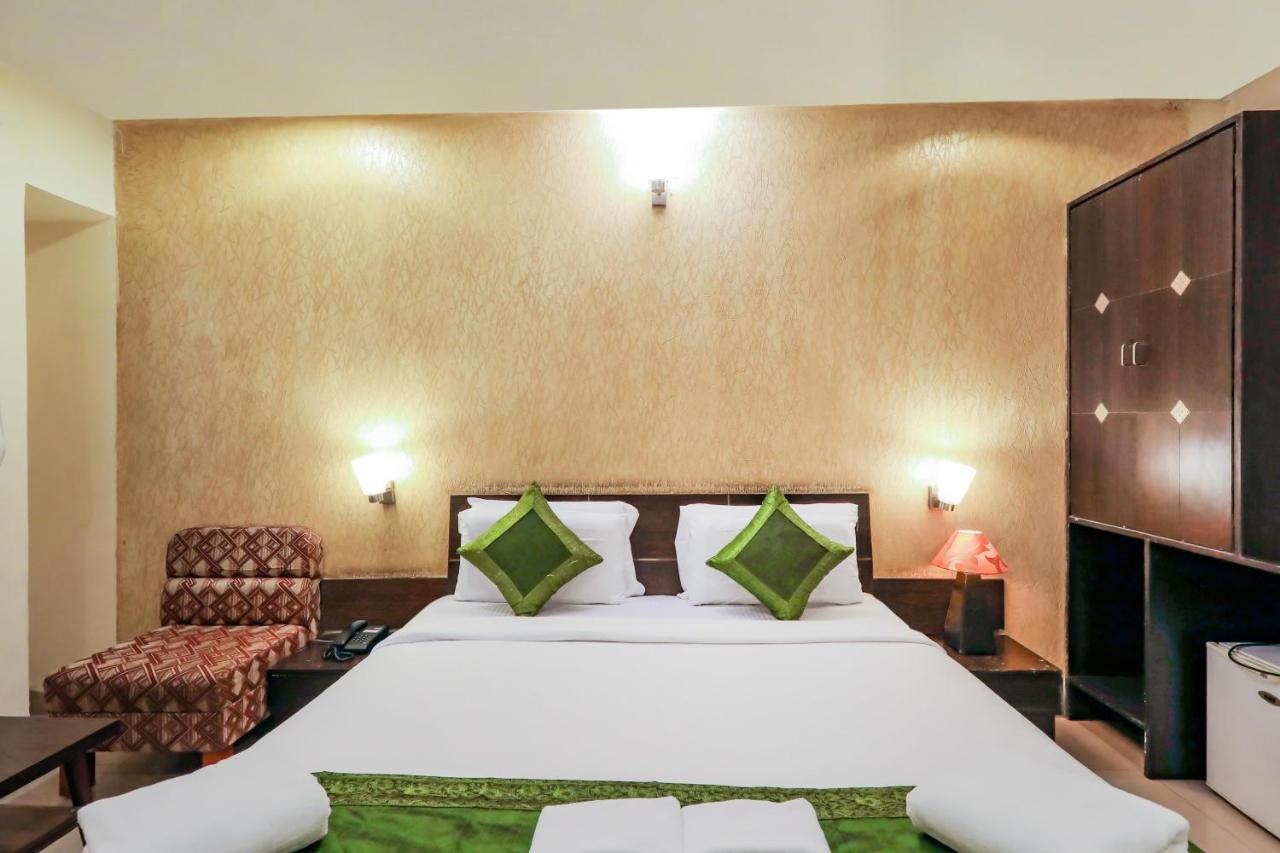 Treebo Trend Paradise, Indore Hotel Exterior photo