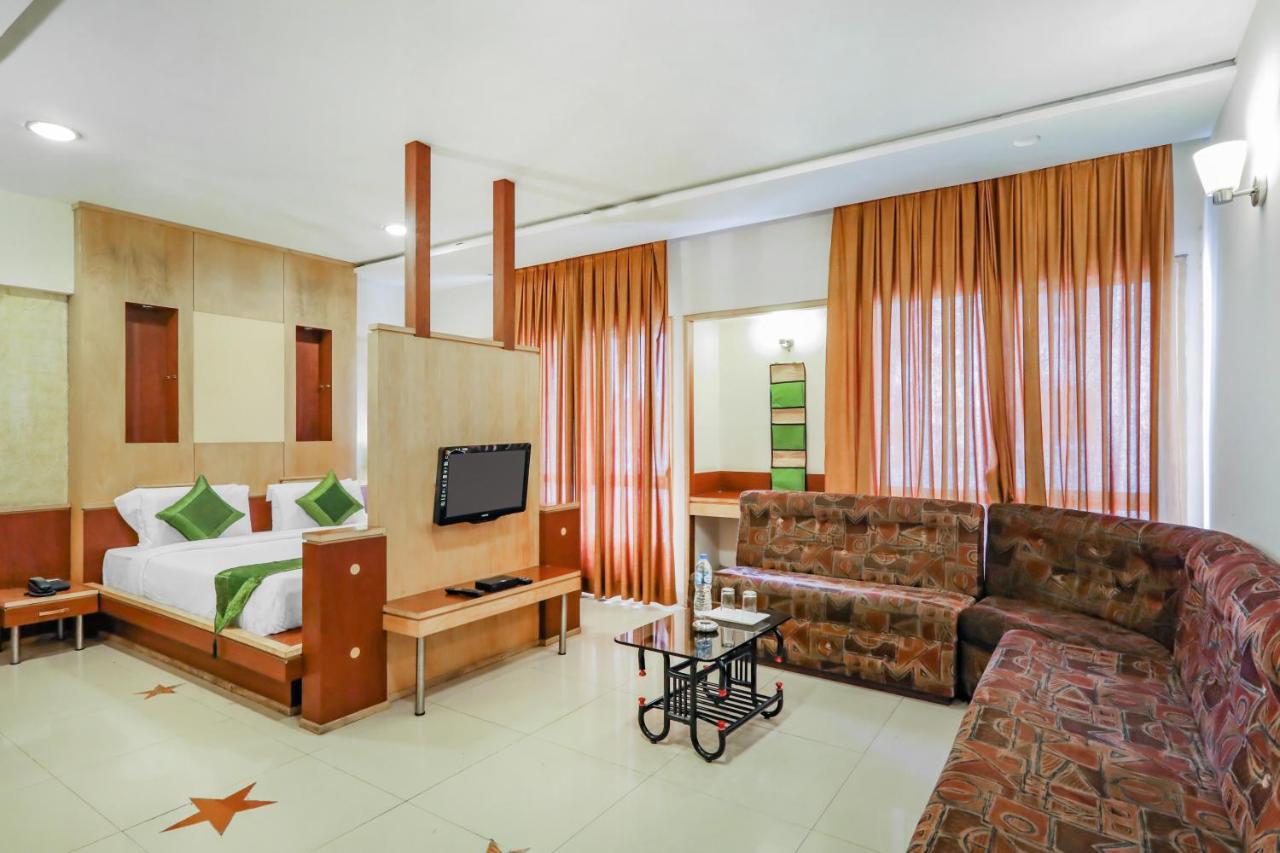 Treebo Trend Paradise, Indore Hotel Exterior photo