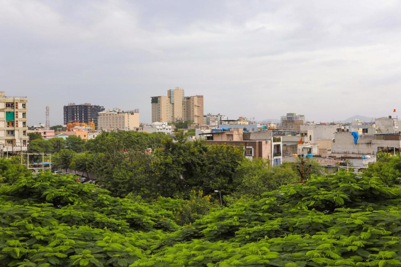 Treebo Trend Paradise, Indore Hotel Exterior photo